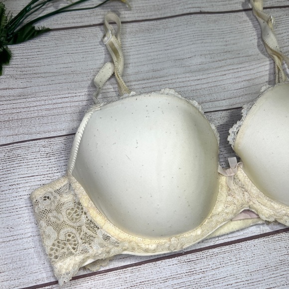 Victoria Secret Dream Angels Lined Demi Bra - Picture 2 of 16